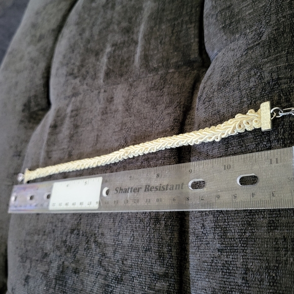 Macrame Choker - Picture 2 of 3